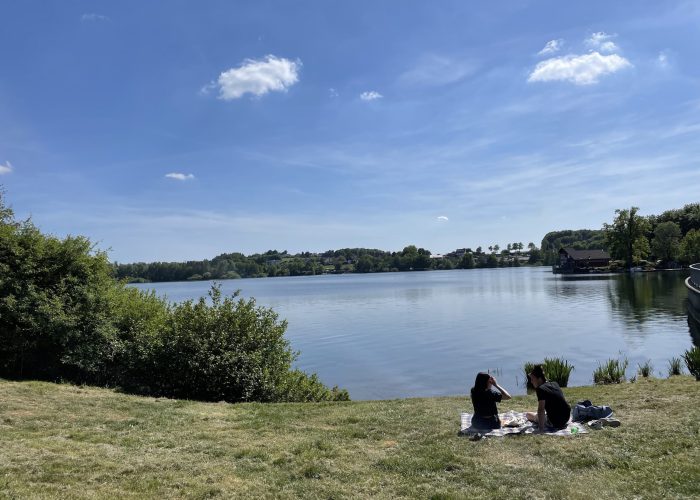 E1F769FE-A701-4057-B345-AE3D70FC75B3_1_201_a